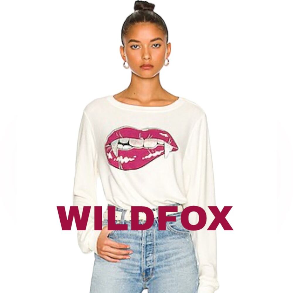 Nwt WILDFOX love bites sweater Long Sleeve Small